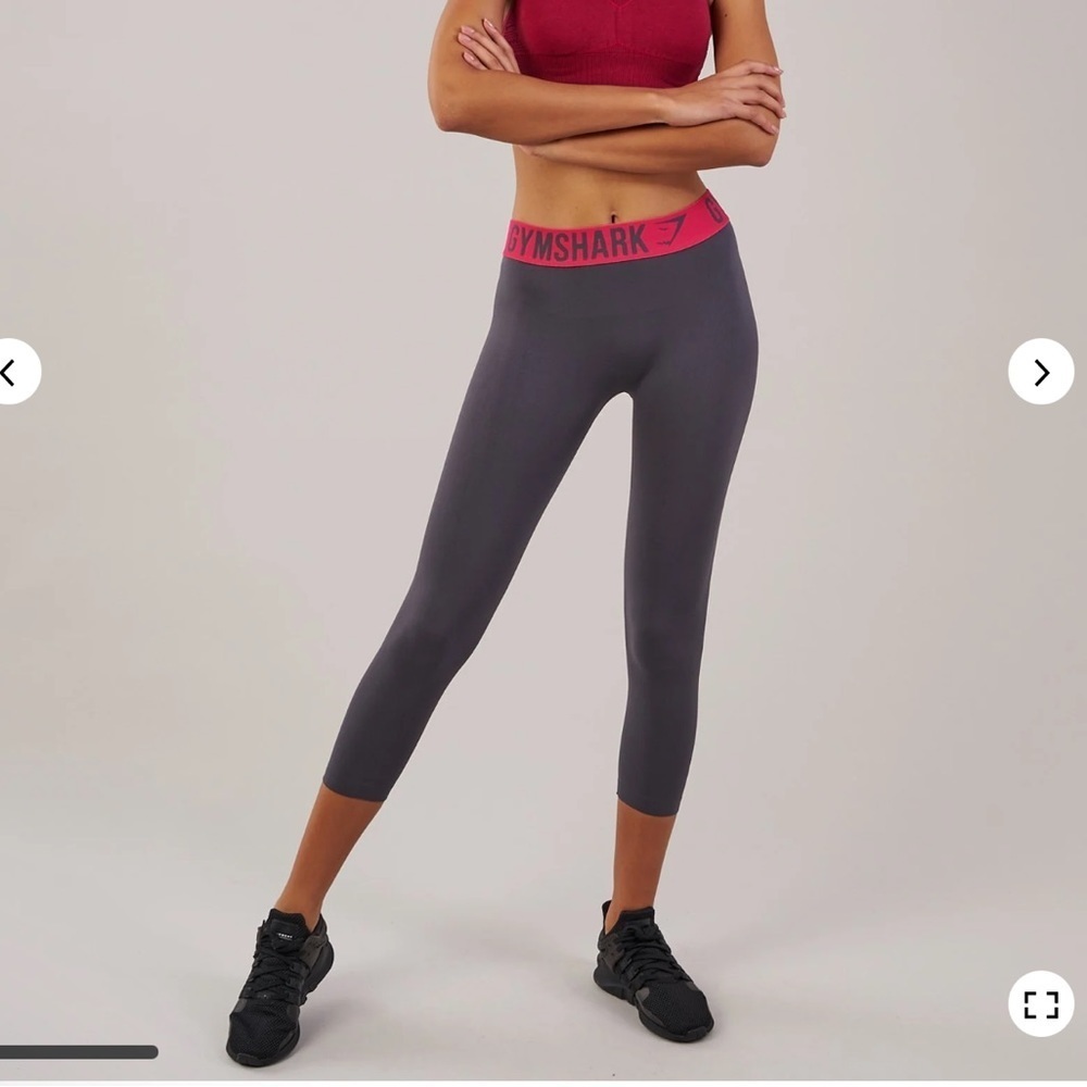 GYMSHARK fit cropped leggings